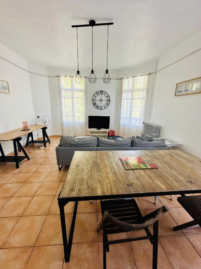 Appartement Lumineux Et Spacieux 2 Chambres Avec Parking Gratuit Dans La Rue Perpignan Exterior photo